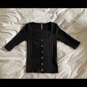 Free People black mid sleeve shirt size xs